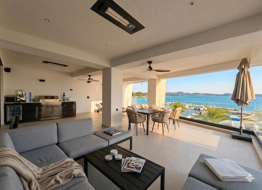 Adriatic Escape Luxury Seafront Apartment Zadar