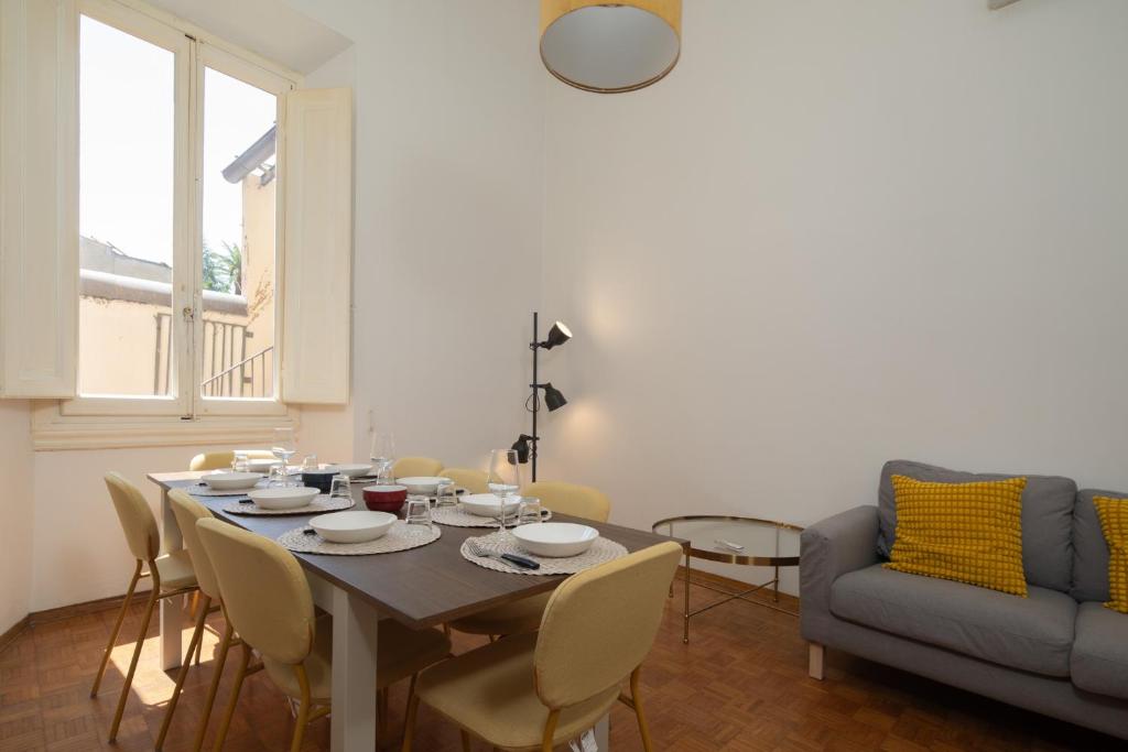 Spacious Florence Retreat