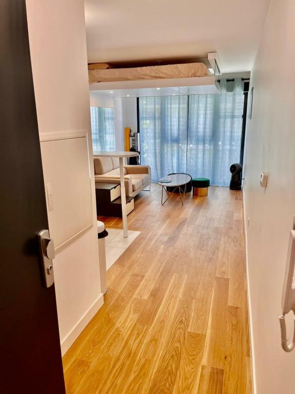 Very nice flat in Paris - Very well located