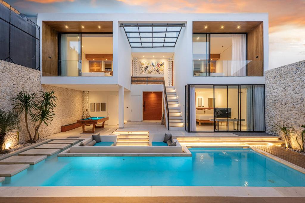 an image of a house with a swimming pool at Casa Cemagi by Orivista-LUX 3BR Tropical, 2 Min to Beach in Cemagi