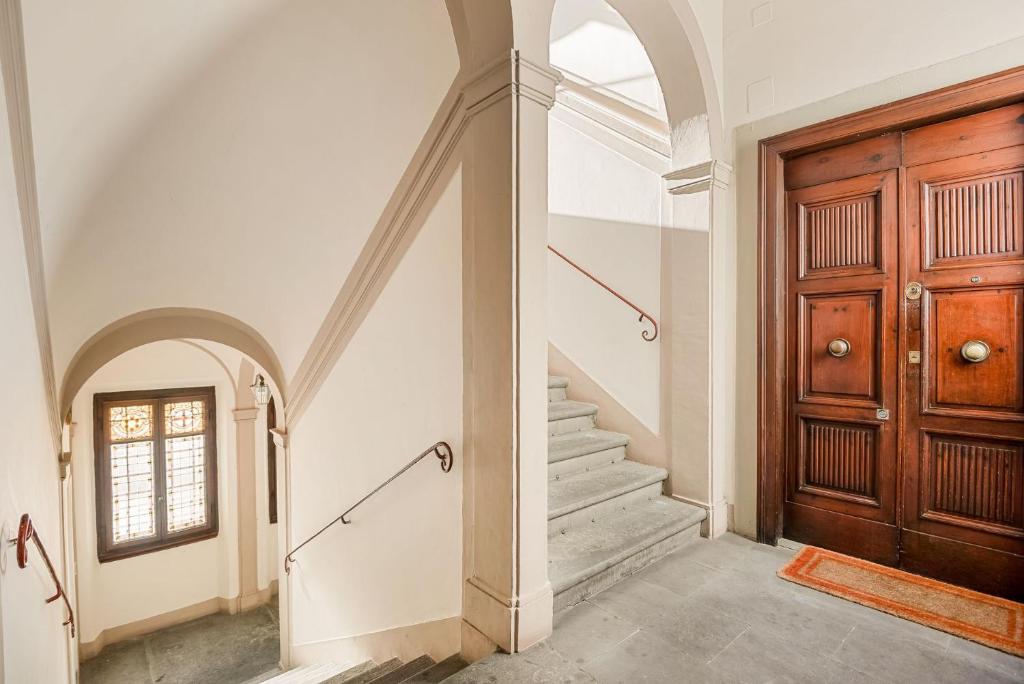 Golden Luxe, Palazzo delle Belle Arti