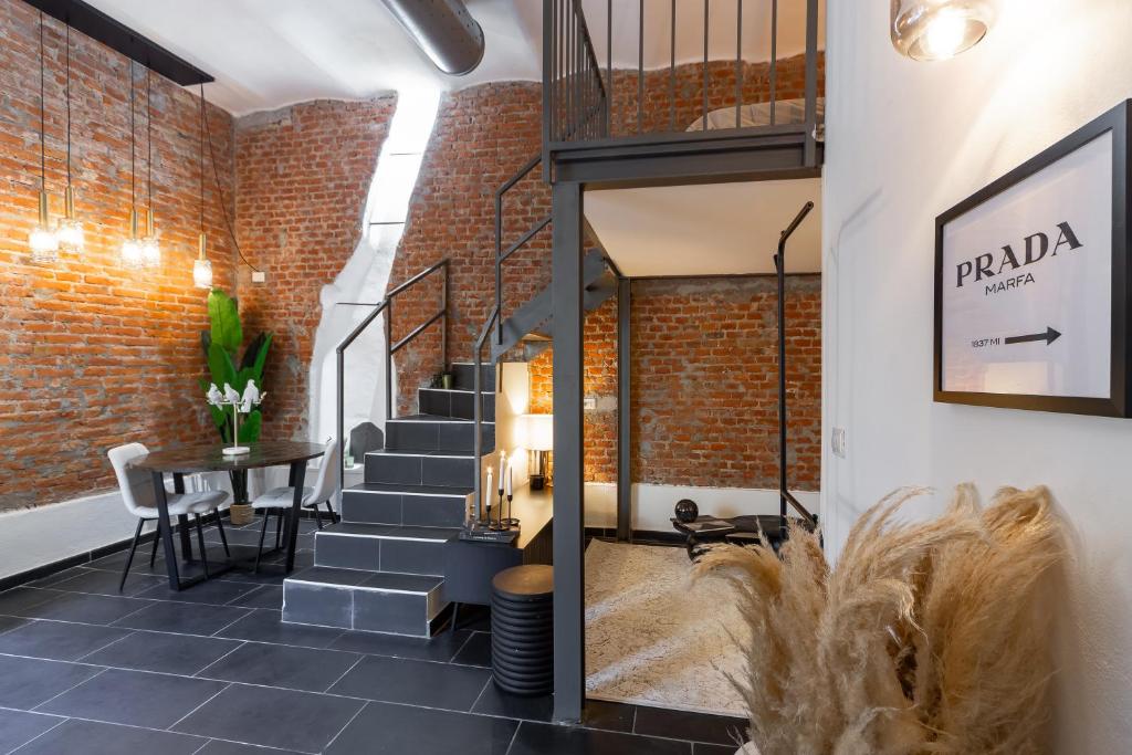 Youhosty - Design Isola Studio