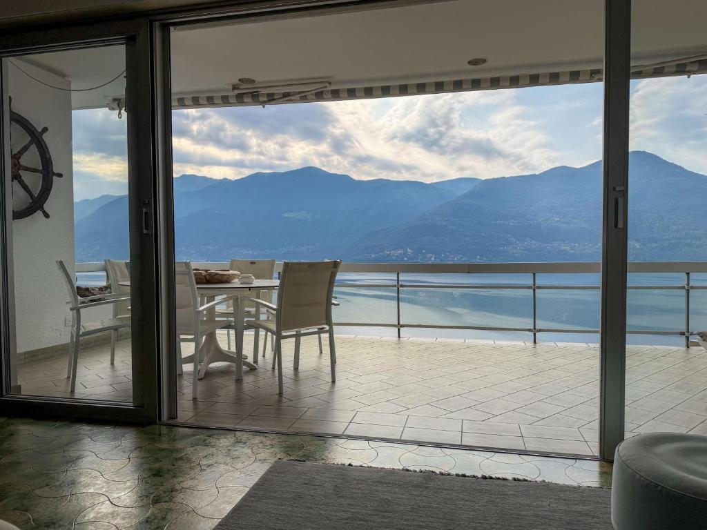 Casa Martina, 4,5-Zimmerhaus by HolAp SA