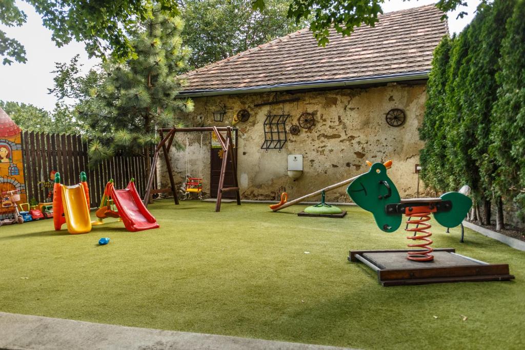 Herní místnost nebo prostor pro děti v ubytování Penzión - Restaurant Atrium