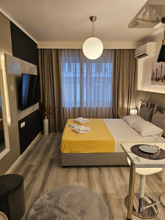 TRISAP Luxury Suites R Suite