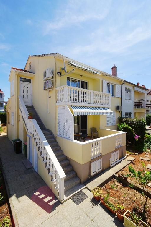 Apartments Cvita
