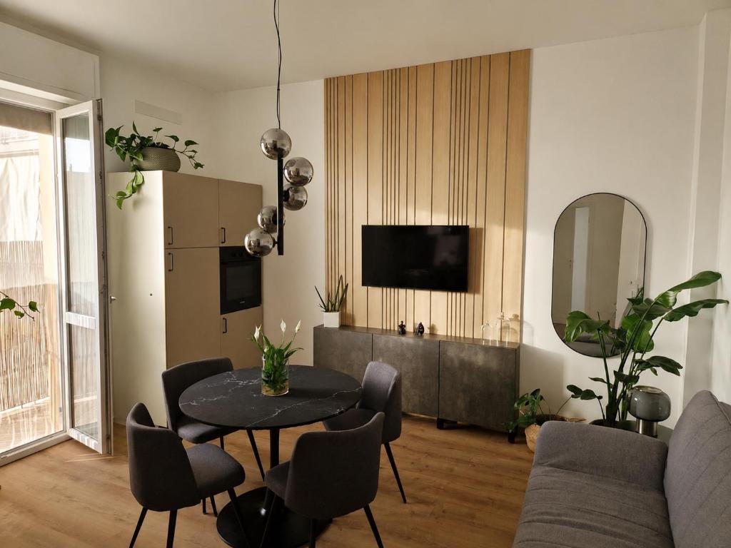 FloWhere Apartments