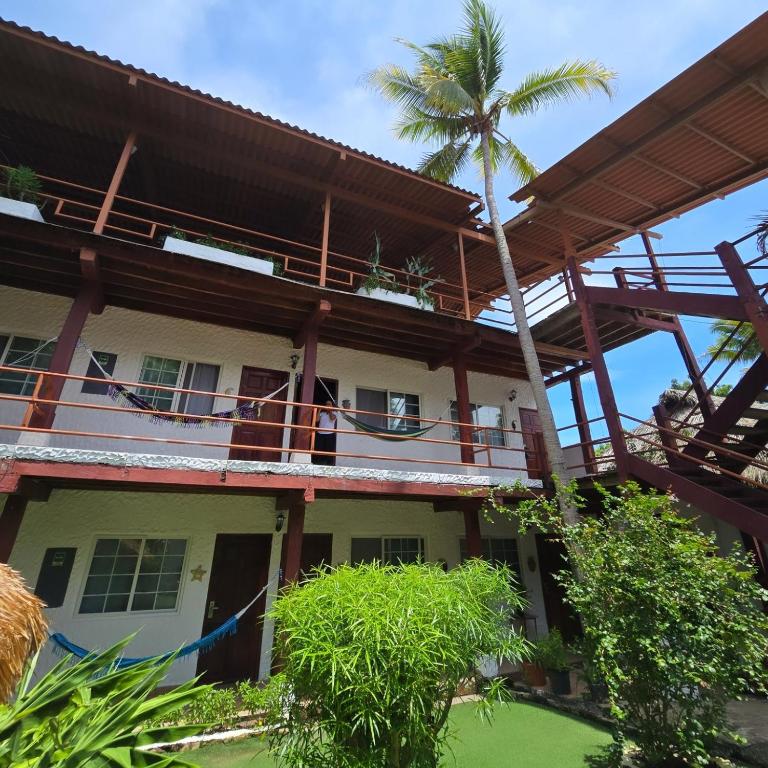 Jardí fora de Hotel Gerald