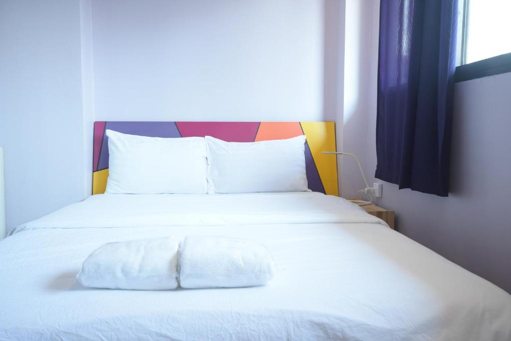 Room@Vipa - Double Room With Shared Bathroom