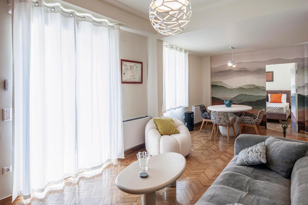 Designer Comfort Apartment Walk to Acropolis 2BD