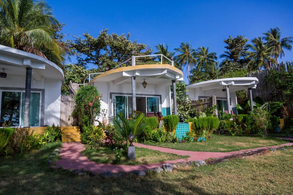 Yao Yai Beach Resort - 16