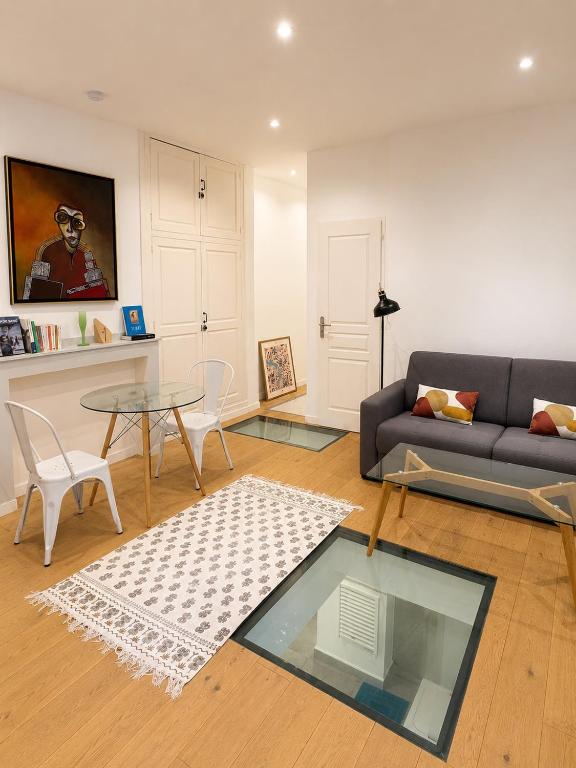 Duplex calme avec clim et terrasse au centre ville