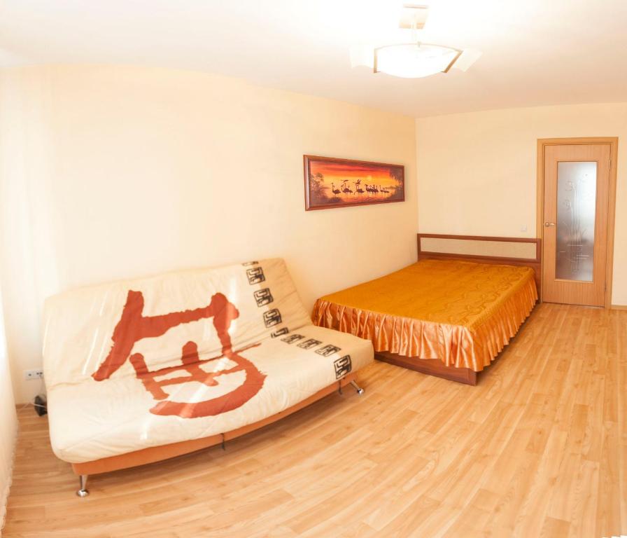 Area soggiorno di 1k Apartment on Permyakova 72