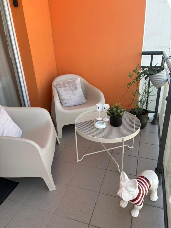 Bright Apartment 5 min from BASEL with Balcony & Free Private Parking – photo 4
