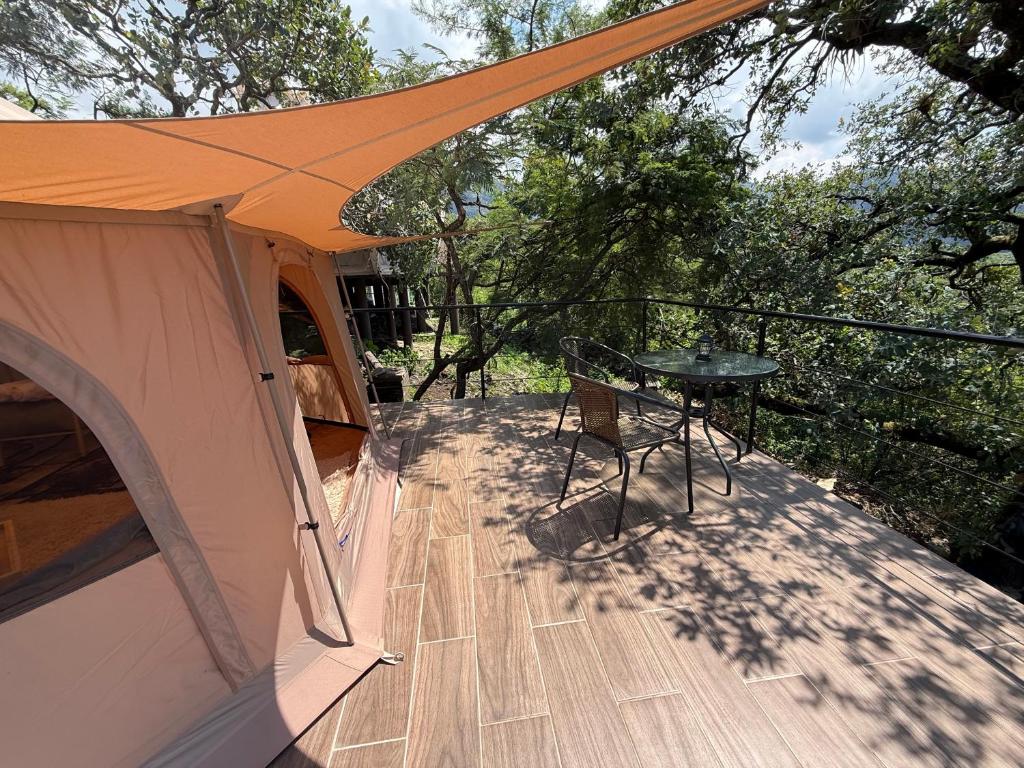 Gaiatri Holistic Glamping - Double Or Twin Room With Shared Bathroom
