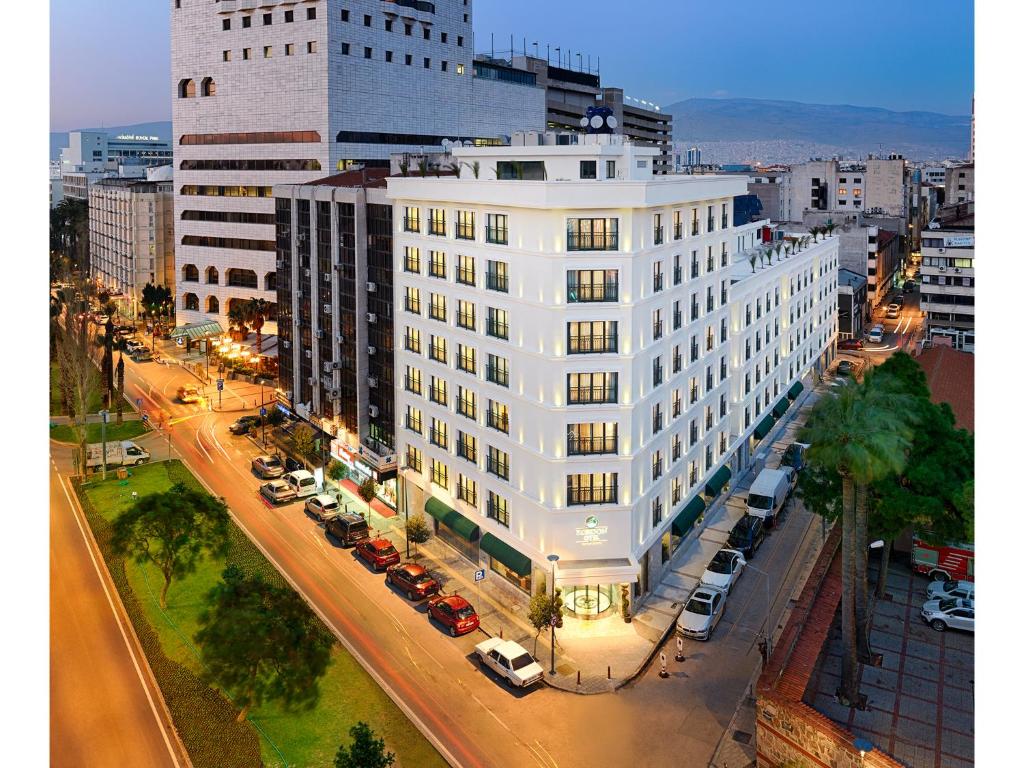 Gallery image of Kordon Hotel Çankaya in İzmir