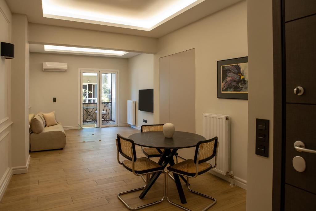 Mosaikon Guesthouses #Veikou Str