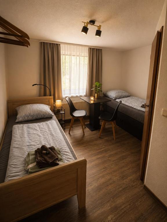 Hotel & Restaurant Hasa - Quarto Twin Com Casa De Banho Privativa