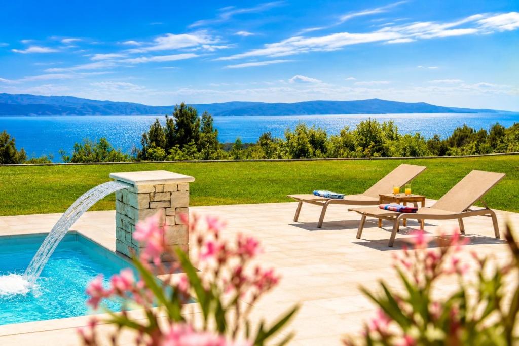 Luxury Panorama Vila with amazing Seaview in Gondolici 7 km from Rabac