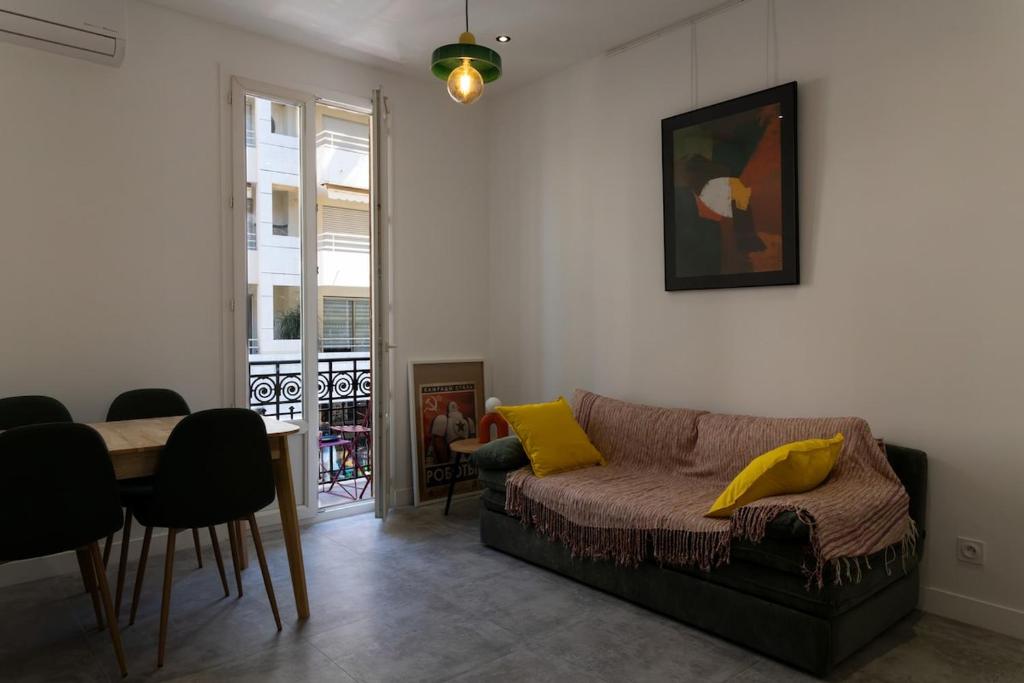 Charming apartment in Juan Les Pins