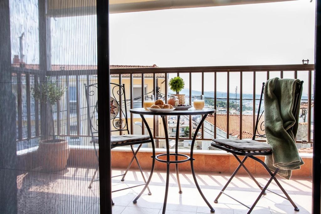 Portara Apt two room penthouse flat with view
