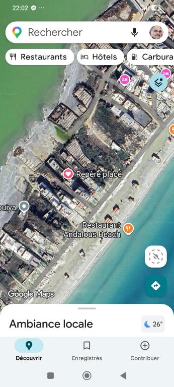 a screenshot of a cell phone with a map at Résidence de la mer in Île Pilau