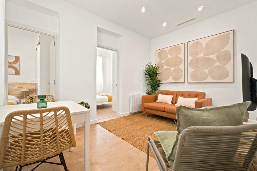 Hogar Madroño - 3BR - A-C - Downtown