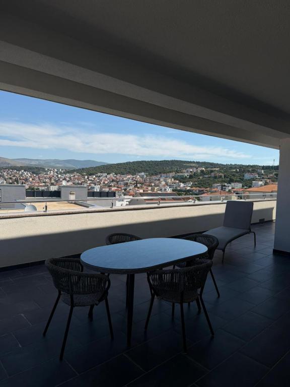 Luxury apartment PRONOIA with swimming pool