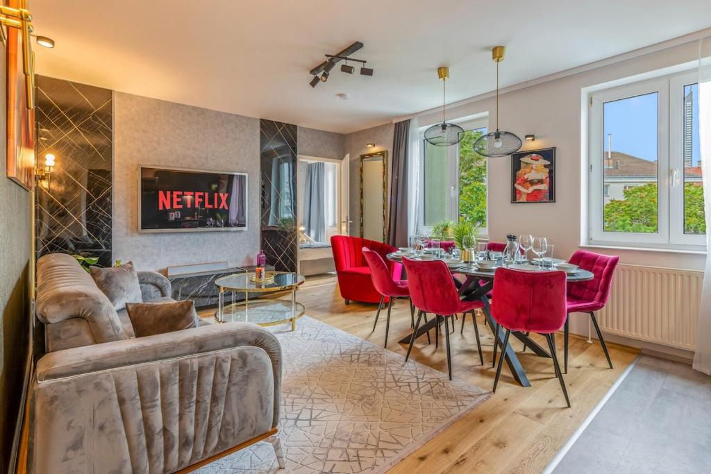 Dance Suite - Parking Option - Netflix