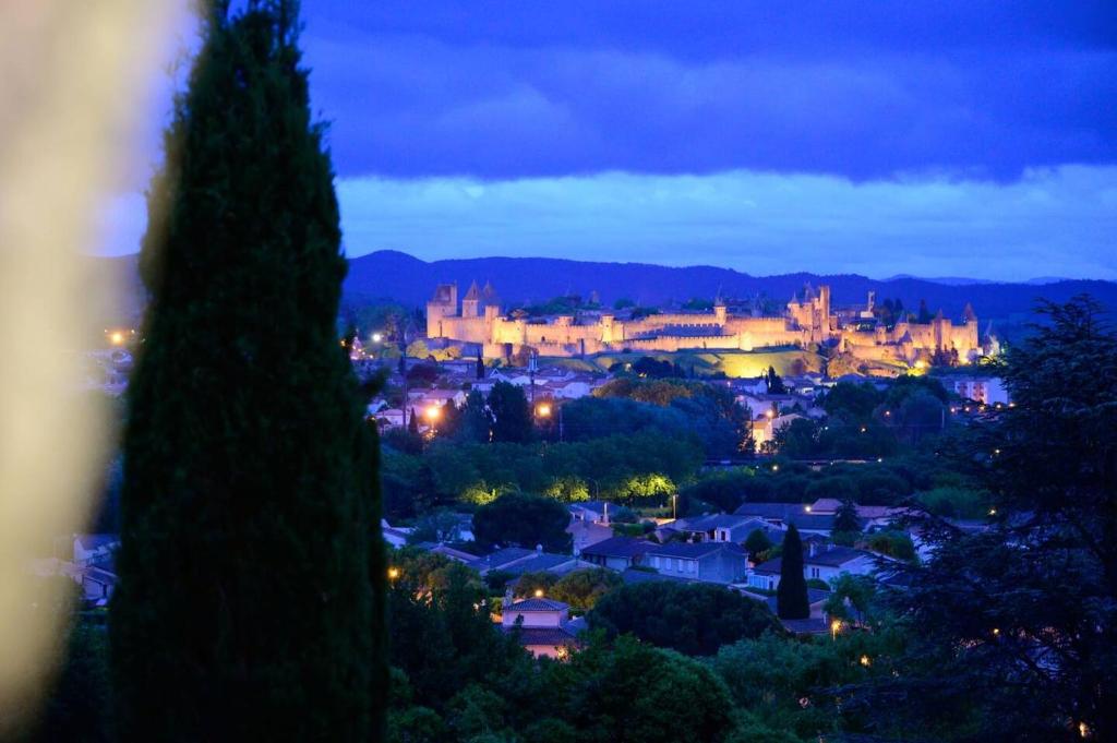 Inn Love with Carcassonne