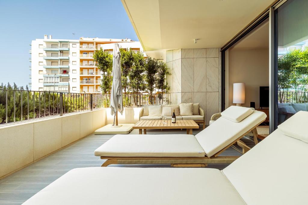 Bayline Boho 1BR Apt Beach, Spa, Pool & Parking