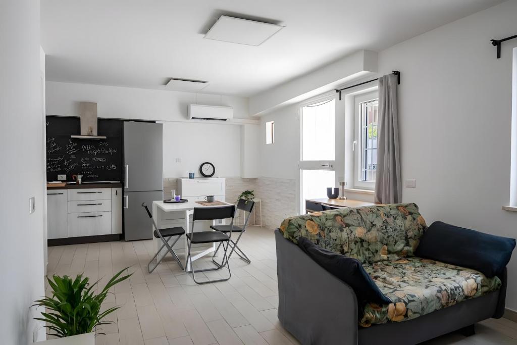 Aroma Holiday Home
