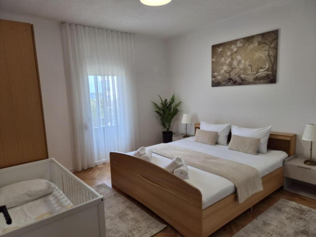 DEN Apartments