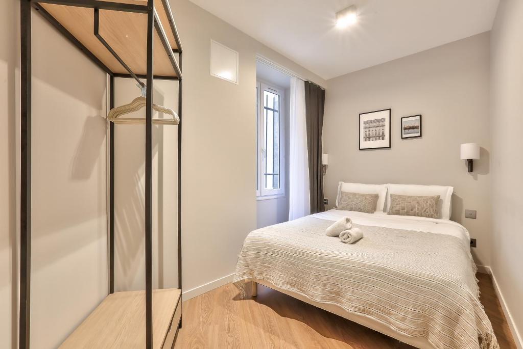 UrbanFlat 122 - Grand Appartement au centre de Paris