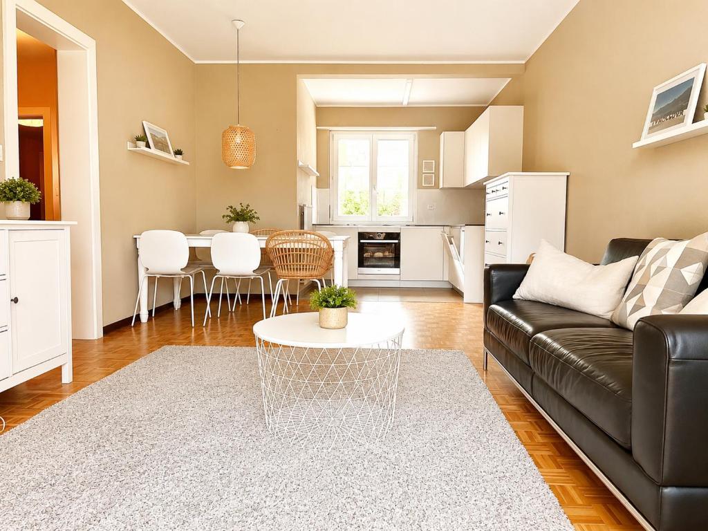 Apartment Stellina Ascona - Steps from Lido & Promenade - Balcony & Free Garage