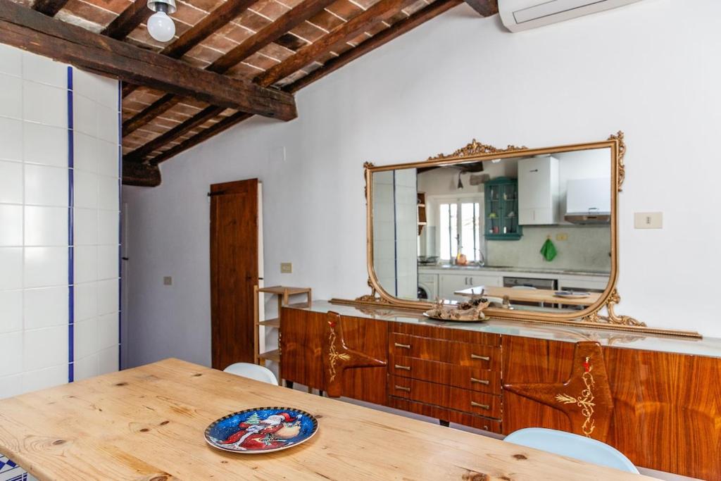 Cheerful 3 BR Flat In Piazza Santo Spirito