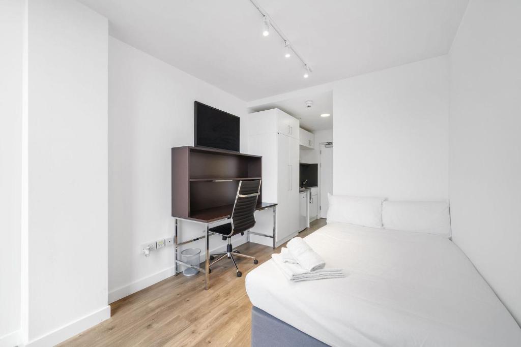 Studios, Apartments and Private Bedrooms with Shared Kitchen at Chapter Kings Cross in London - 