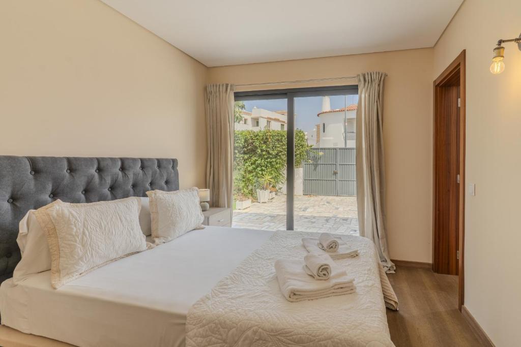 #390 New town Apartment with share pool