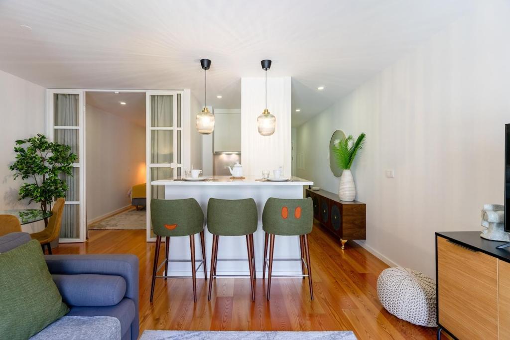 Flat with cozy balcony in the heart of city center