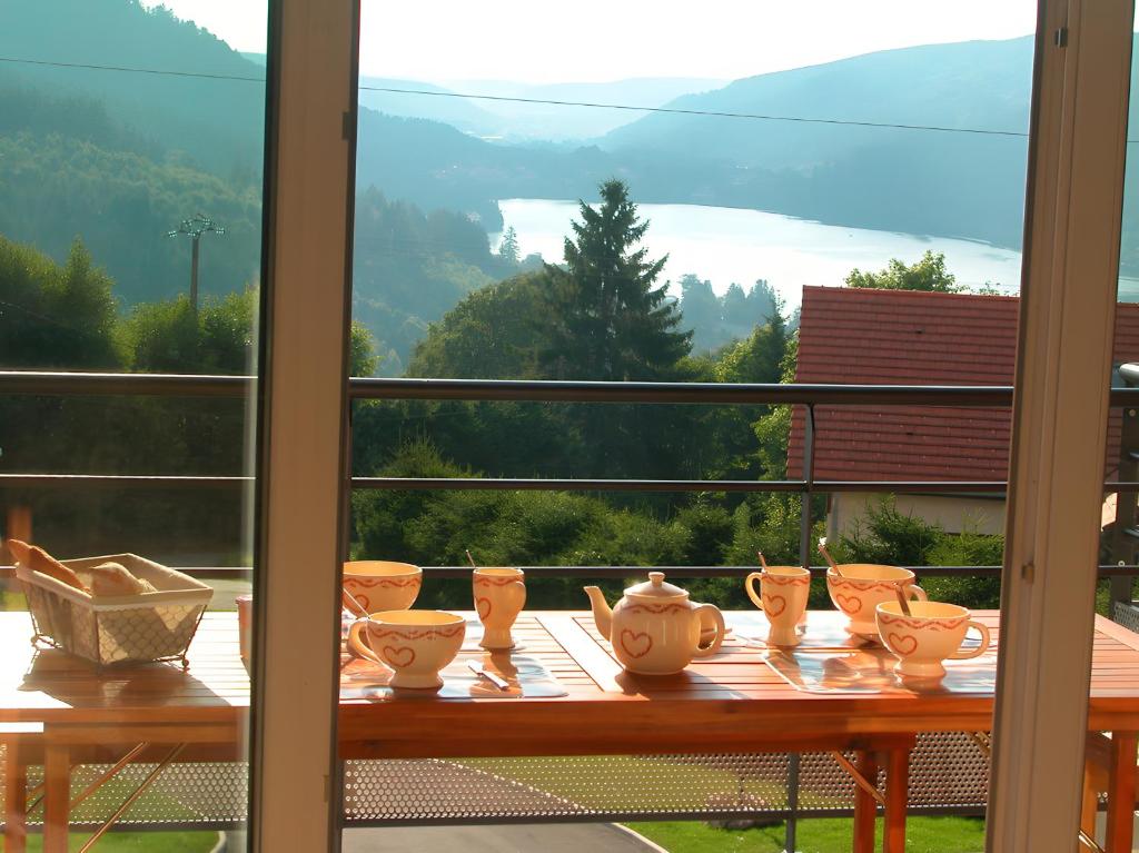 Les Coteaux Du Lac