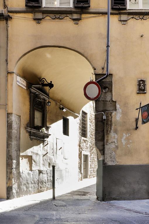 Riverside Apartment in Florence
