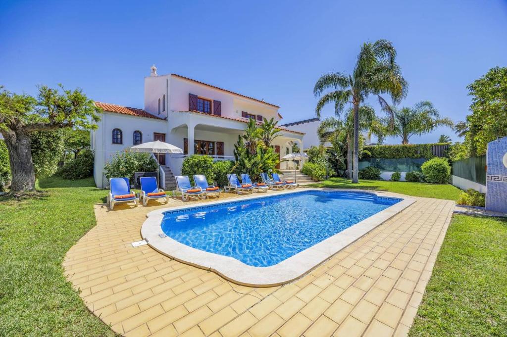Villa Casa das Palmeiras by Villa Plus