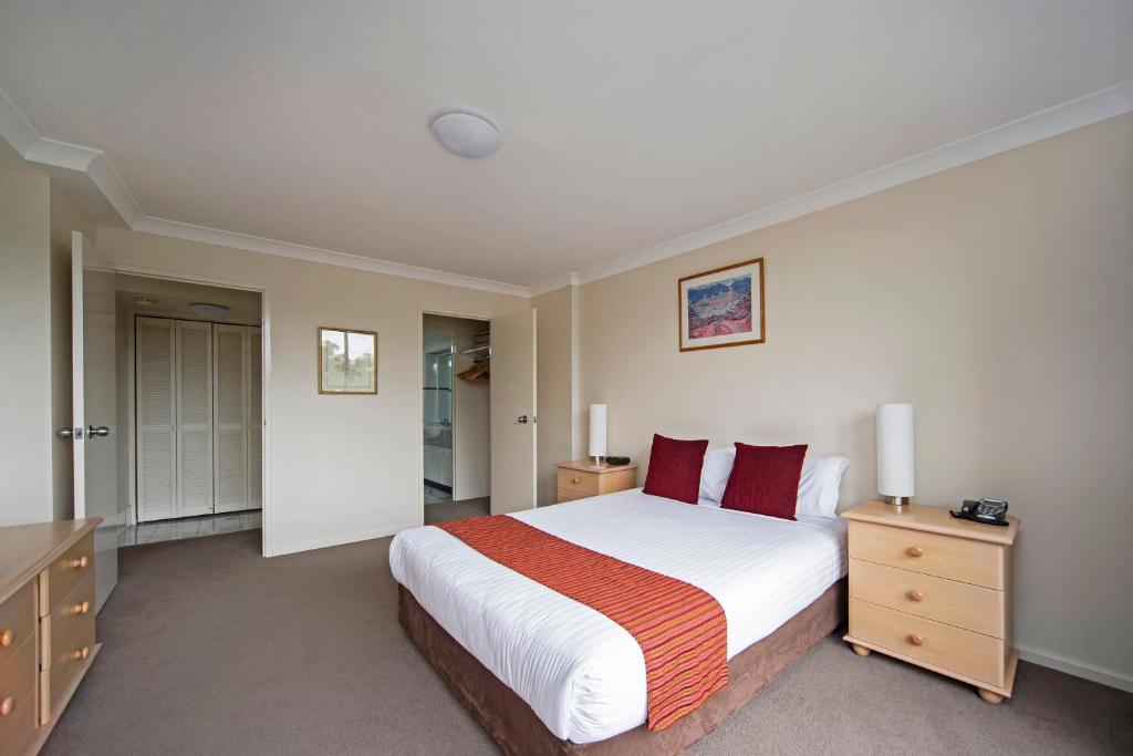 BreakFree Capital Tower Apartments - Resim 12