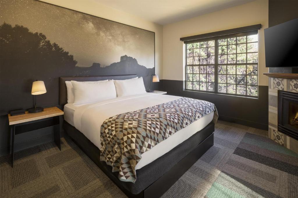 Mountain Modern Sedona, Tapestry Collection by Hilton - Suite King Con Peloton Bike