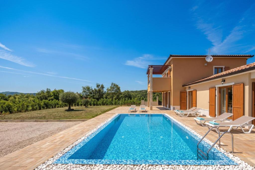3BR Istrian Villa Erla w/ Private Pool - Happy Rentals