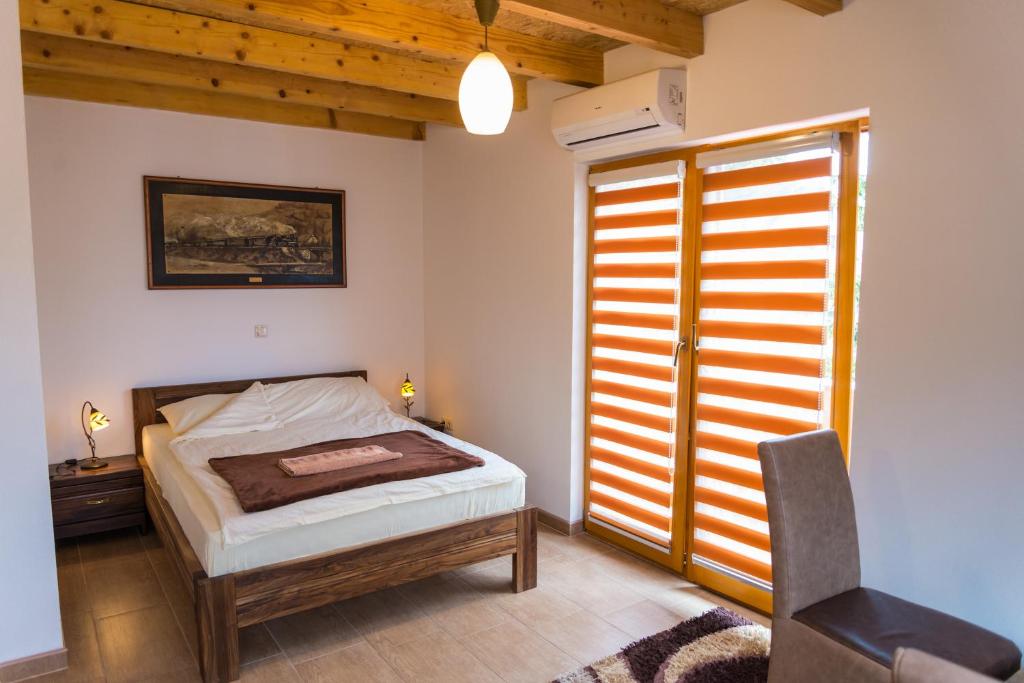 Motel Orhideja - Comfort Triple Room Con Ducha