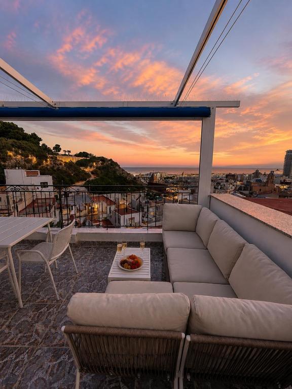 Villa Palmera Mediterranean House with Sea & Castle Views