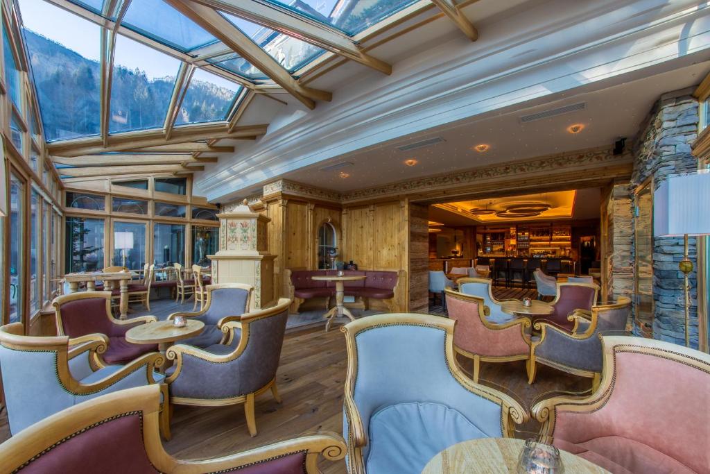 Posezení v ubytování Hotel Albion Mountain Spa Resort Dolomites