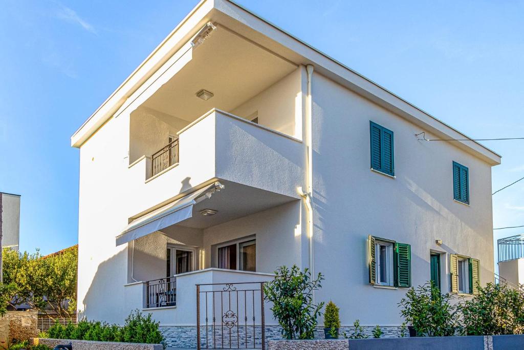 Twin Apartments with BBQ Area