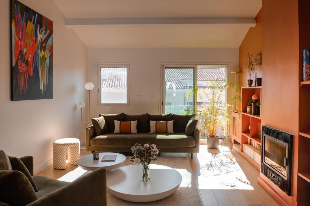 Family apartment with terrace and Calanques view